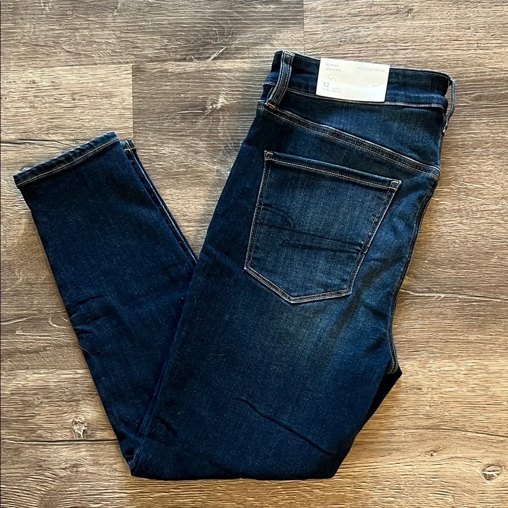 NWT American Eagle high rise jegging